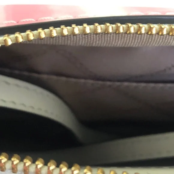 New Michael Kors Shell Pink & White Crossbody Bag w/ Gift - Picture 5 of 13